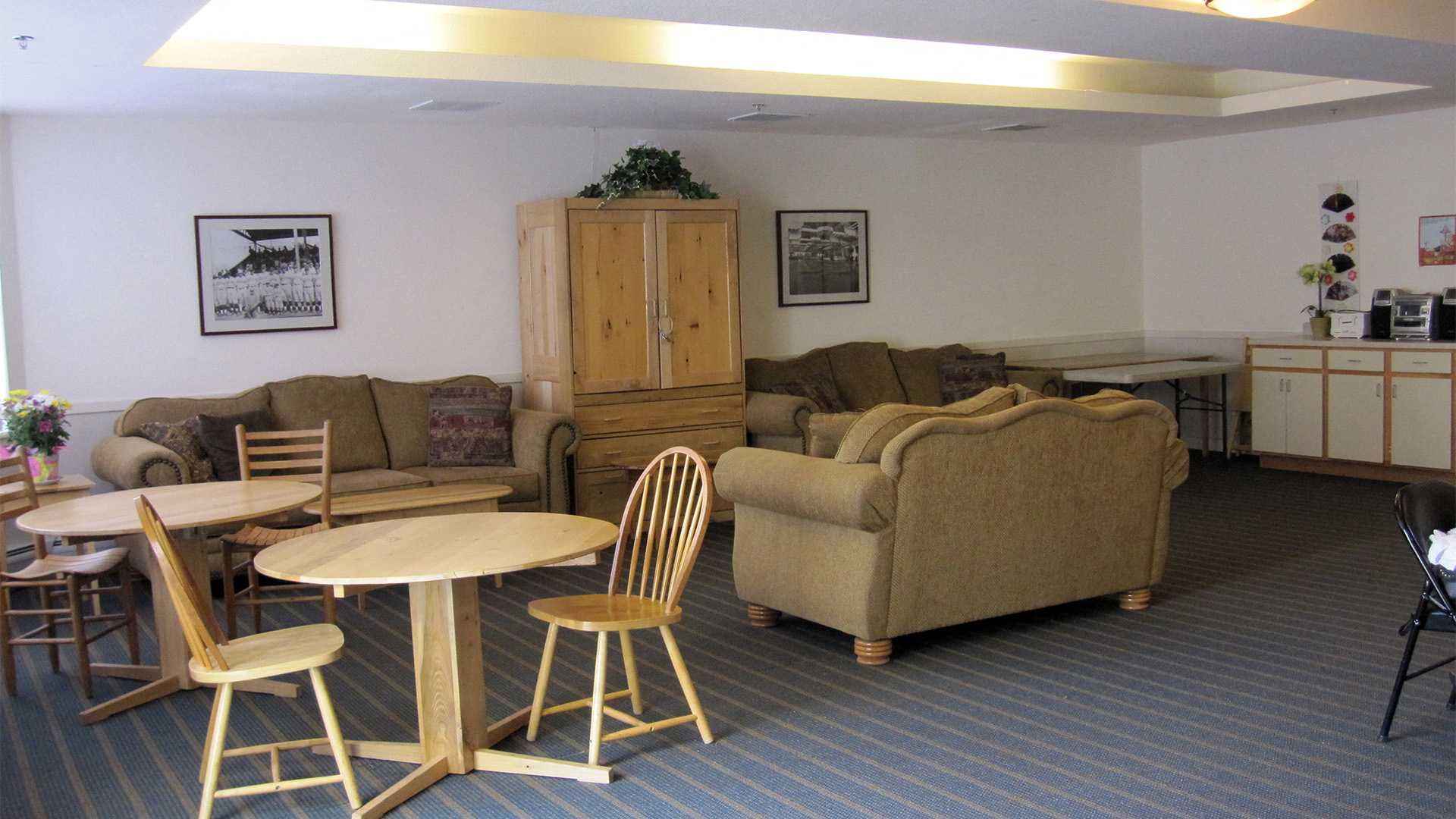 Cottage Hill Activities Room